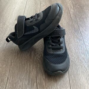 Nike Black Wearallday Sneaker CJ3818-001